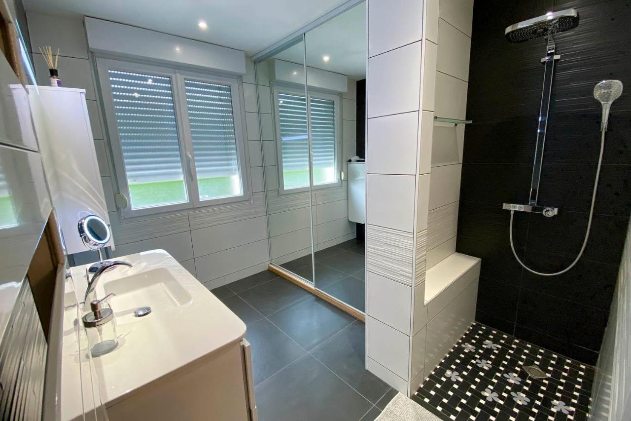Laval-sur-Vologne Villa 200M2 Avec Piscine Chauffee & Spa & Sauna & Kota-Grill מראה חיצוני תמונה
