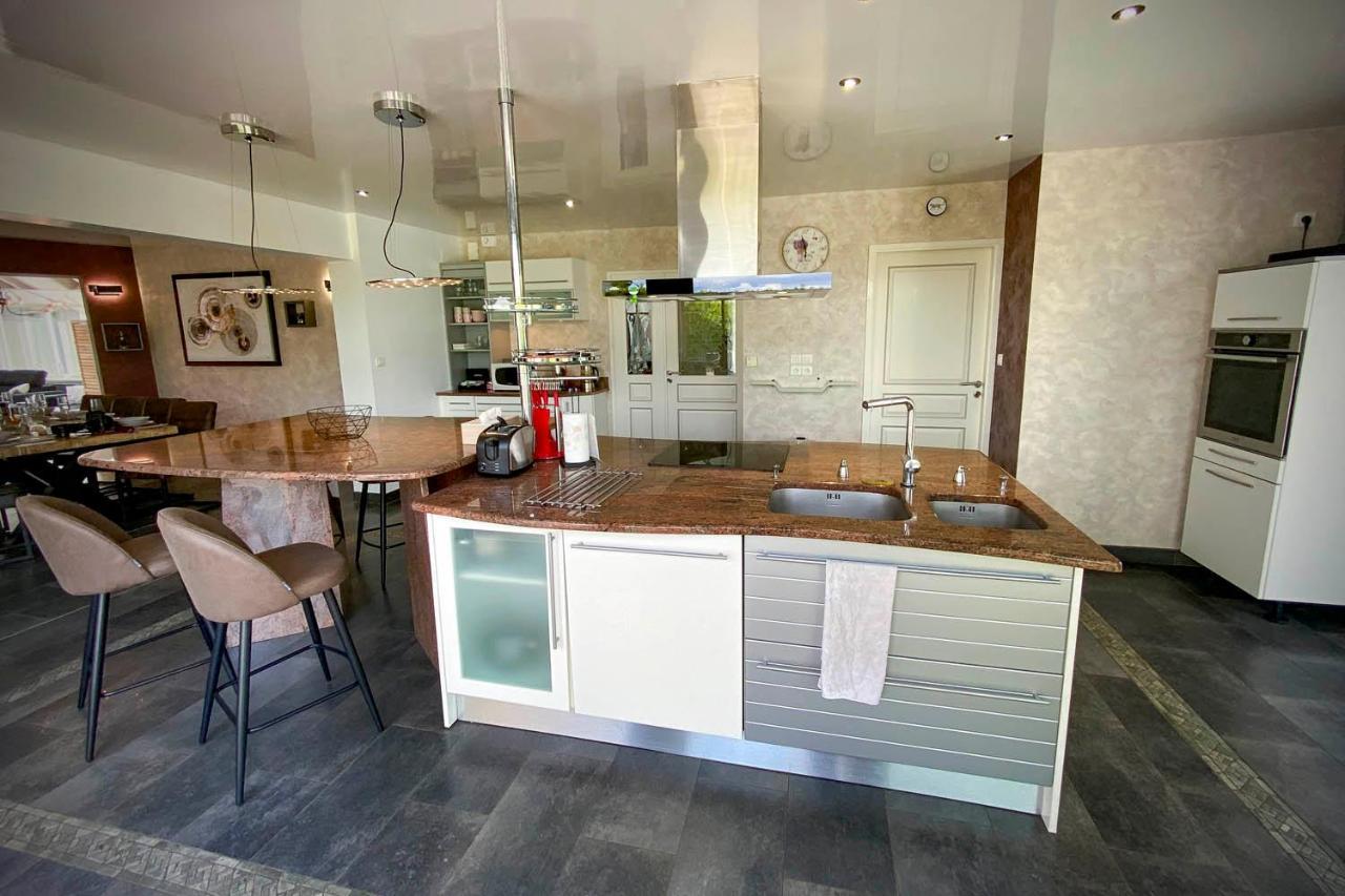 Laval-sur-Vologne Villa 200M2 Avec Piscine Chauffee & Spa & Sauna & Kota-Grill מראה חיצוני תמונה