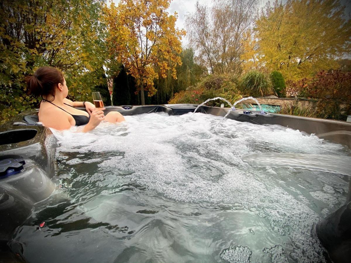 Laval-sur-Vologne Villa 200M2 Avec Piscine Chauffee & Spa & Sauna & Kota-Grill מראה חיצוני תמונה