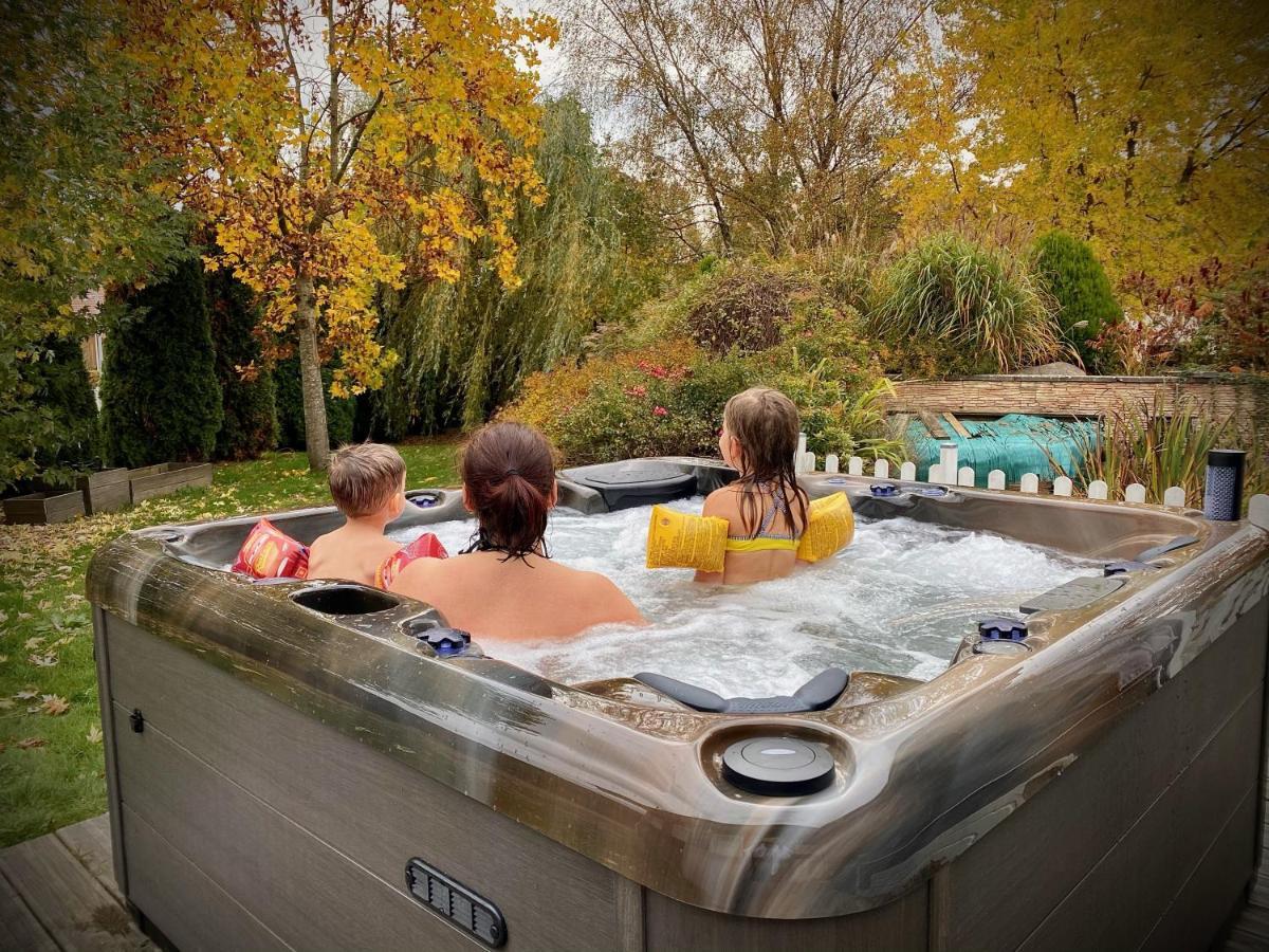 Laval-sur-Vologne Villa 200M2 Avec Piscine Chauffee & Spa & Sauna & Kota-Grill מראה חיצוני תמונה