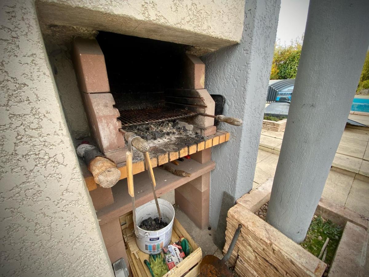 Laval-sur-Vologne Villa 200M2 Avec Piscine Chauffee & Spa & Sauna & Kota-Grill מראה חיצוני תמונה